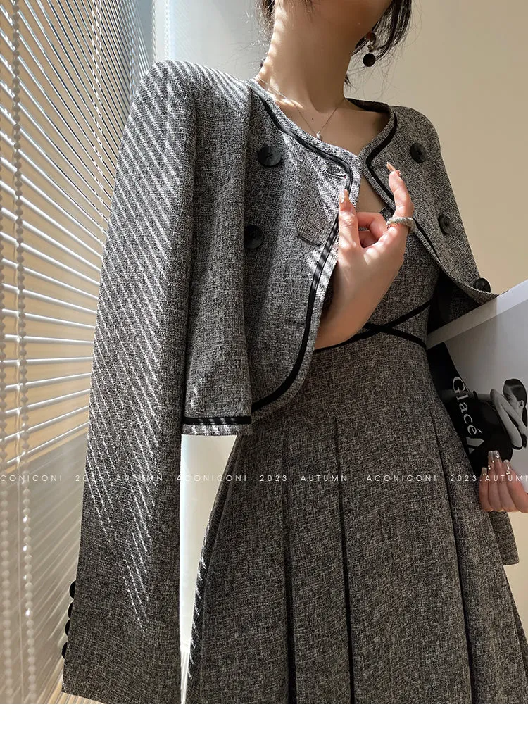 Aconiconi  Elegant gray pleated dress and short jacket - Kawashima Girl
