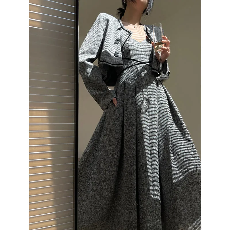 Aconiconi  Elegant gray pleated dress and short jacket - Kawashima Girl