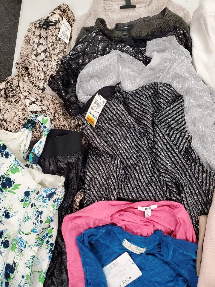 Women's Clothing Wholesale Lot CALVIN KLEIN, Eileen Fisher,  MICHAEL KORS, NIKE, Free People, 32 Dgrees, INC, Alfani and more, 22Units, Shelf Pulls, MSRP $1,526.00